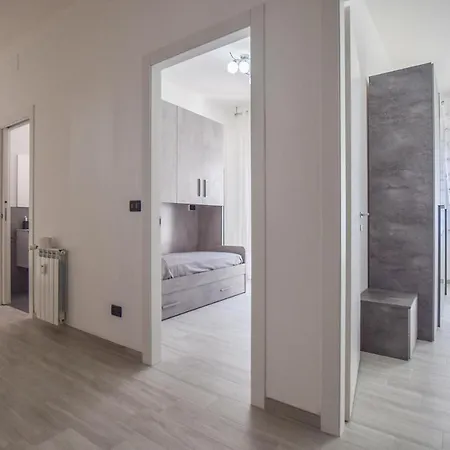 Beautiful In With 2 Bedrooms And Wifi