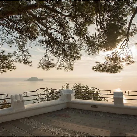 Beautiful In With 2 Bedrooms And Wifi 阿尔本加